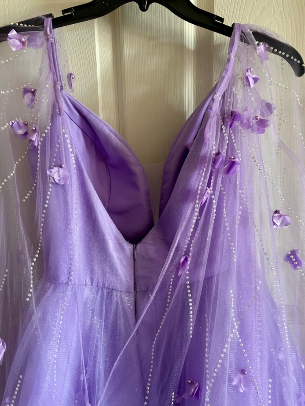 Ellie Wilde Lilac Embroidered Lace Organza Sparkly Prom Dress w/Cape‎ Sleeves 6 - Picture 11 of 16